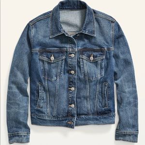 Old navy women’s denim jacket. NWOT. Size large.